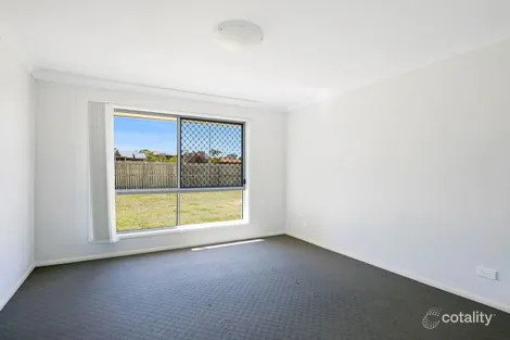 Property photo of 2 Mallow Street Westbrook QLD 4350