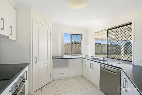 Property photo of 2 Mallow Street Westbrook QLD 4350