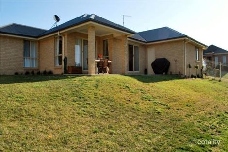 Property photo of 11 Piggott Place Blayney NSW 2799