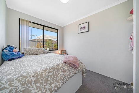 Property photo of 8 Alsace Avenue Caversham WA 6055