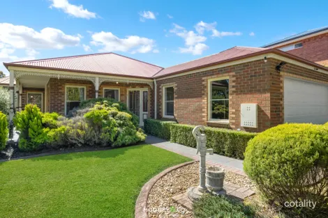 6 TRANTER LANE, PAKENHAM, VIC 3810