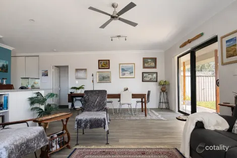 Property photo of 2 Gem Way Dongara WA 6525