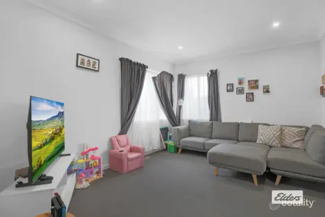 Property photo of 27 Murray Road Newborough VIC 3825