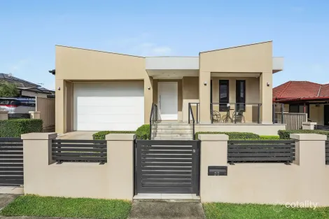 Property photo of 33 Rawson Road Greenacre NSW 2190