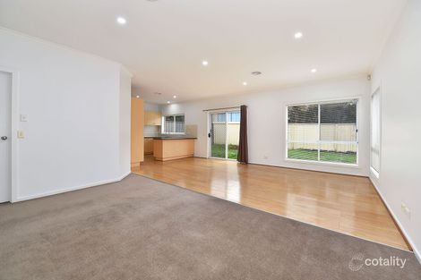 Property photo of 22 Seggan Circle Gowanbrae VIC 3043