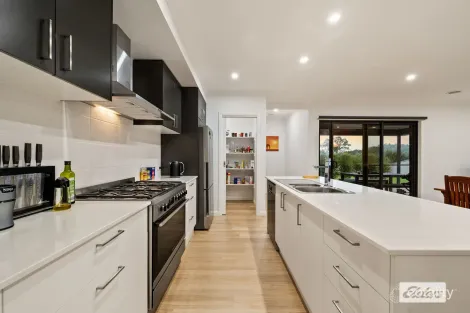 Property photo of 6 Kintore Lane Wodonga VIC 3690