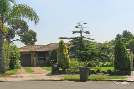 8 Burramy Cl, Bossley Park, NSW 2176