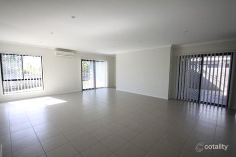 Property photo of 2/29 Lynbrook Avenue Ormeau QLD 4208