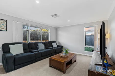 Property photo of 37 Castella Drive Dudley Park WA 6210