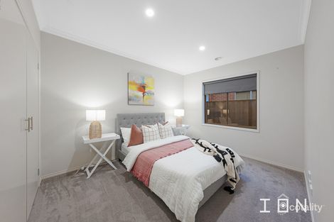 Property photo of 11 Appaloosa Grove Clyde North VIC 3978