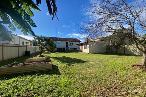 Property photo of 19 Bocking Avenue Bradbury NSW 2560