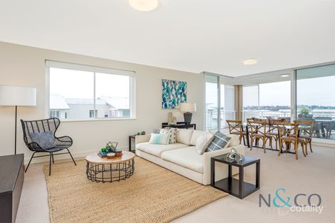 Property photo of 422/10-16 Vineyard Way Breakfast Point NSW 2137