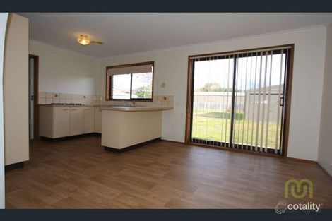 Property photo of 32 Keverstone Circuit Isabella Plains ACT 2905