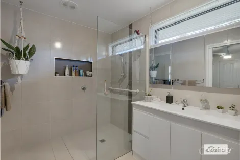 Property photo of 24 Clarke Street West Howlong NSW 2643