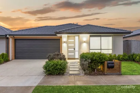 11 Devereux Way, Charlemont, VIC 3217