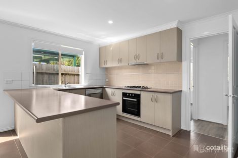 Property photo of 57 Wakenshaw Crescent Pakenham VIC 3810