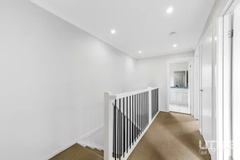 Property photo of 1/44 Beaumont Drive Pimpama QLD 4209