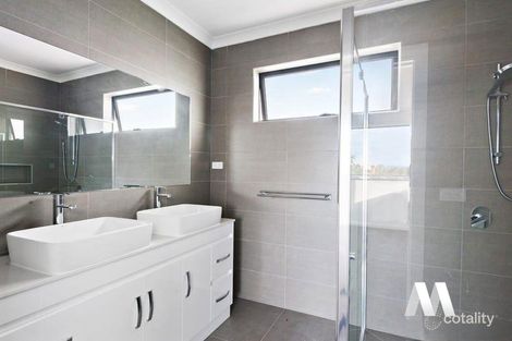 Property photo of 1/111 Lemont Avenue Mount Waverley VIC 3149