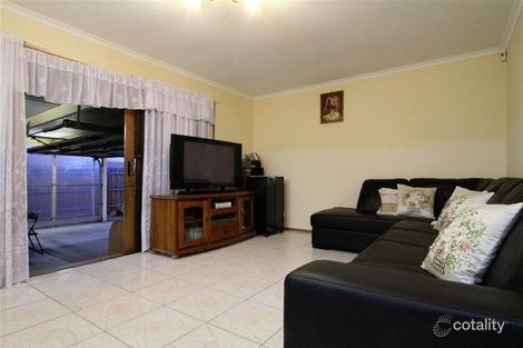 Property photo of 8 Grevillia Drive Mill Park VIC 3082