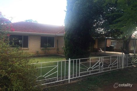 17 Hodge Rd, Para Hills, SA 5096