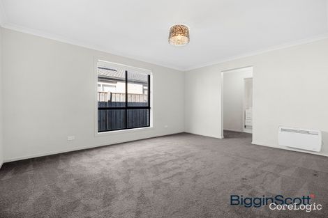 Property photo of 20 Mazel Drive Tarneit VIC 3029