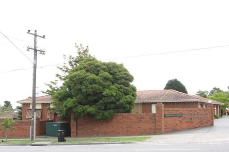 Property photo of 18/9-13 Wetherby Road Doncaster VIC 3108