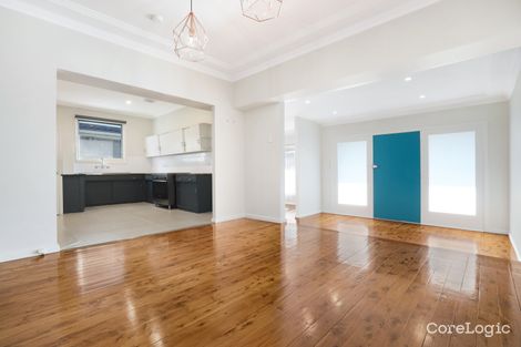 Property photo of 51 Stanleigh Crescent West Wollongong NSW 2500