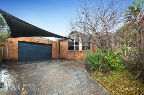 Property photo of 12 Amberly Park Drive Narre Warren South VIC 3805