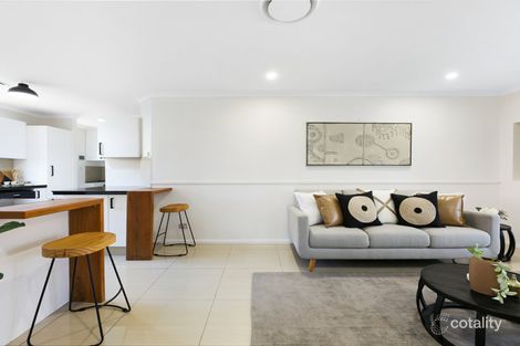 Property photo of 1/5 Avi Court Labrador QLD 4215