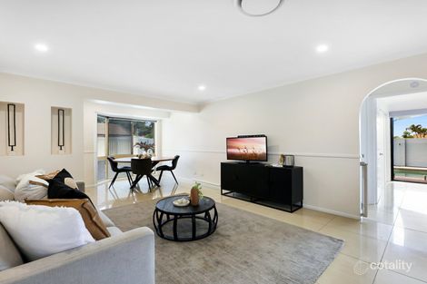 Property photo of 1/5 Avi Court Labrador QLD 4215