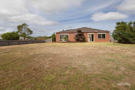 Property photo of 27 Summerfield Drive Mornington VIC 3931