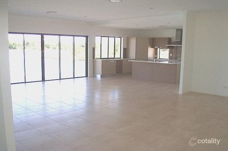 Property photo of 9 Eds Place Burrum Heads QLD 4659