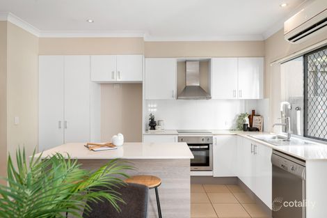 Property photo of 2/21 Bartlett Street Morningside QLD 4170