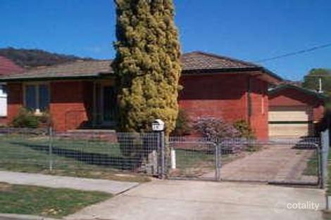 15 Boronia Cres, Karabar, NSW 2620