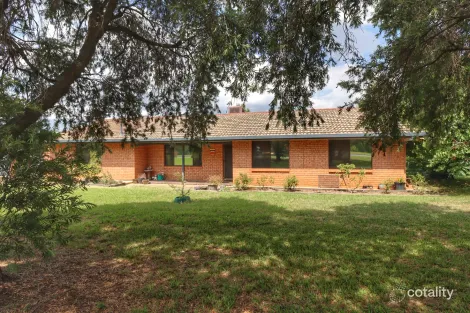 Property photo of 3 Dawson Drive Cowra NSW 2794