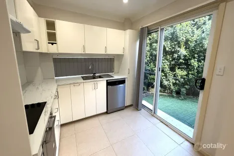 2a Bogalara Rd, Old Toongabbie, NSW 2146