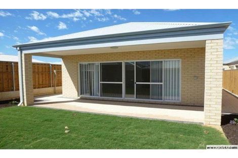 Property photo of 20 Sugarbush Way Yanchep WA 6035