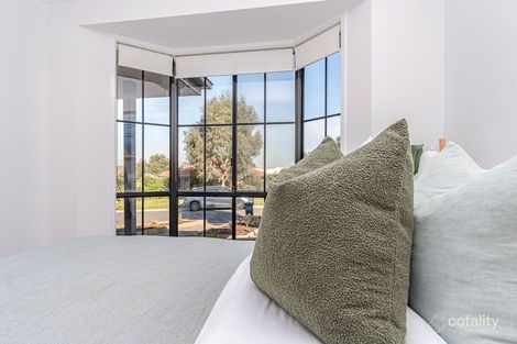 Property photo of 20 Gimlet Close Meadow Heights VIC 3048
