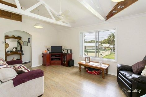 Property photo of 2 Farlow Street Booragul NSW 2284