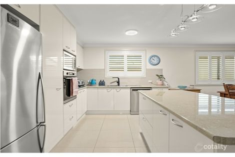 Property photo of 8 Albatross Way Old Bar NSW 2430