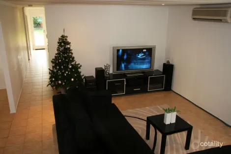 Property photo of 74 Nobby Parade Miami QLD 4220