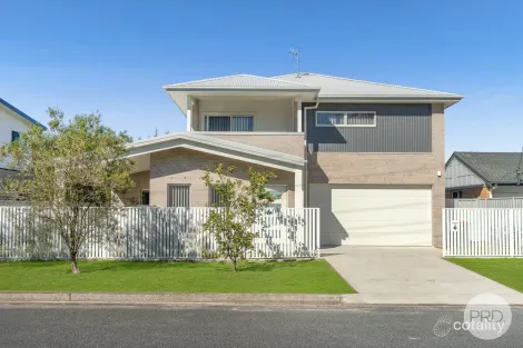 1 Gilchrist Rd, Salamander Bay, NSW 2317