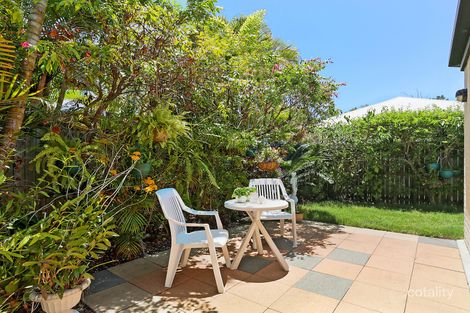 Property photo of 2 Whiteash Place Currimundi QLD 4551