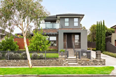 1/2 Grevillia Rd, Oak Park, VIC 3046