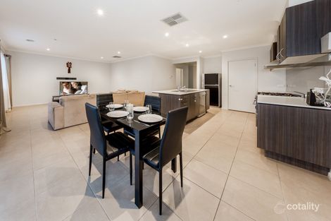 Property photo of 1 Autumn Fields Drive Cranbourne North VIC 3977