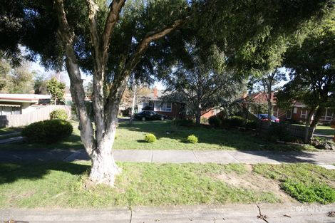 13 Gardenia St, Croydon South, VIC 3136