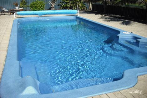 Property photo of 15 Mustique Mews Secret Harbour WA 6173