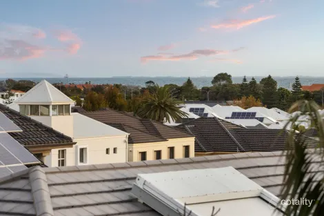 Property photo of 17 Eze Terrace Hillarys WA 6025