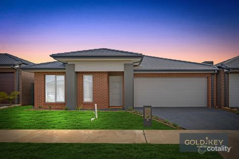 Property photo of 6 Haven Way Rockbank VIC 3335