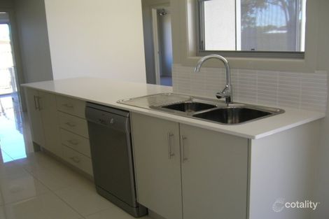 Property photo of 31 Maree Crescent Gracemere QLD 4702